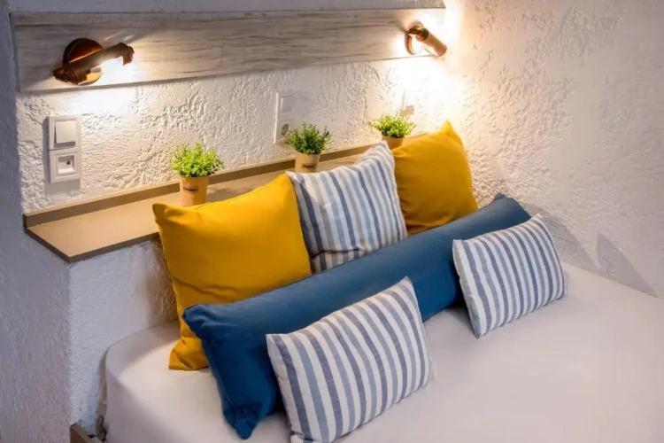 Apartment with balcony