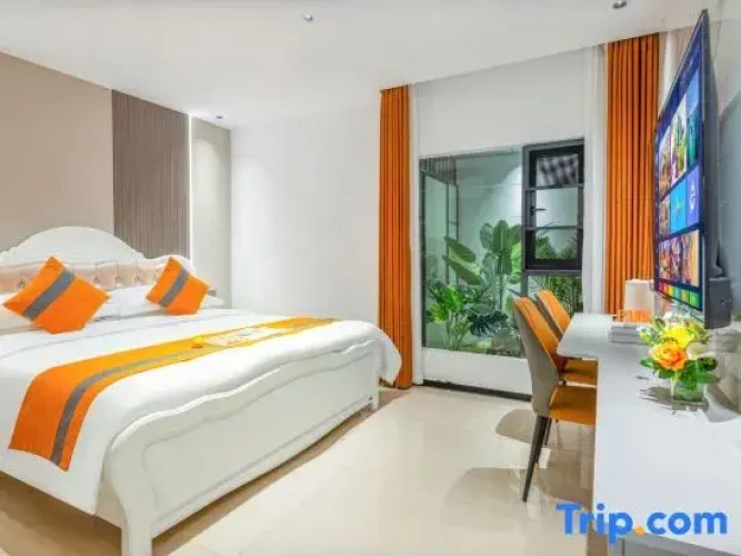 Standard Double room with courtyard view