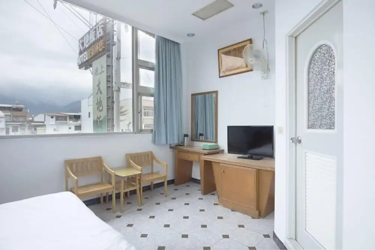 Ta Ti Hotel
