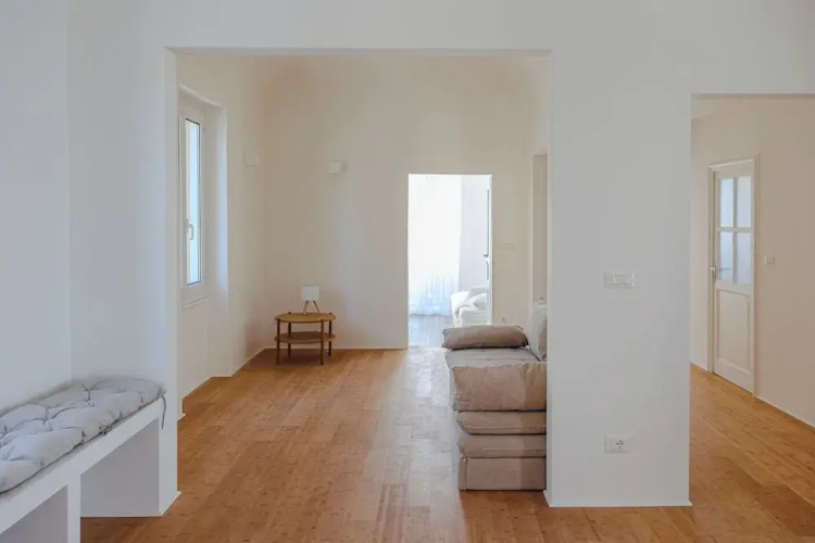 Newly Renovated Ocean View Flat