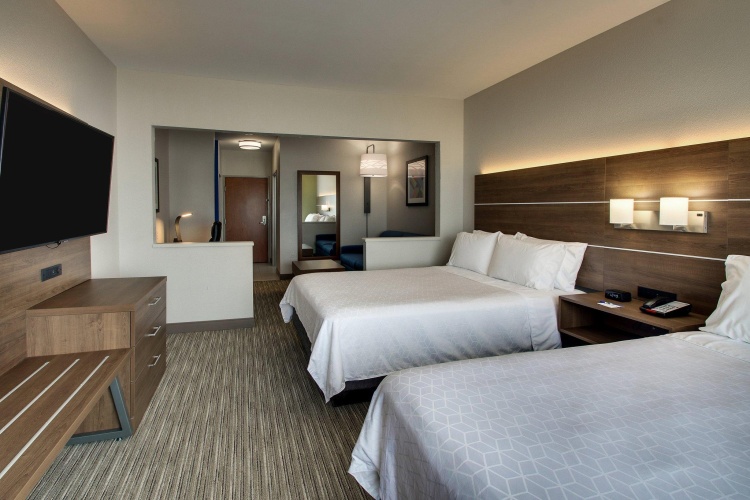 Quadruple Suite