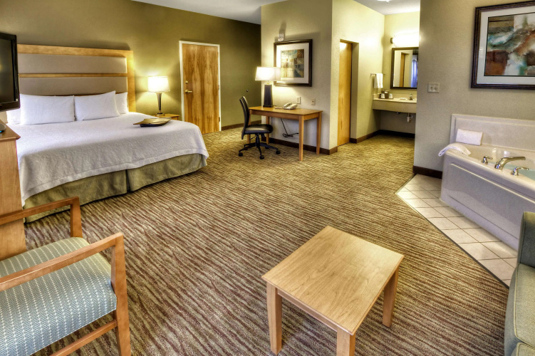 Hampton Inn & Suites Kalamazoo - Oshtemo
