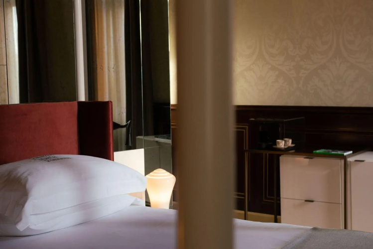 Eight Venezia