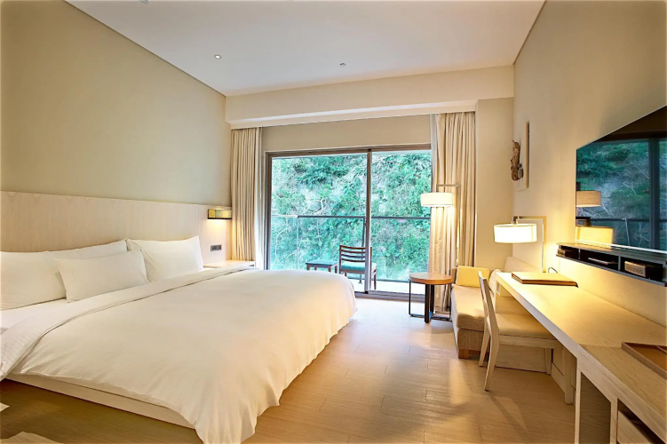 Chihpen Century Hotel
