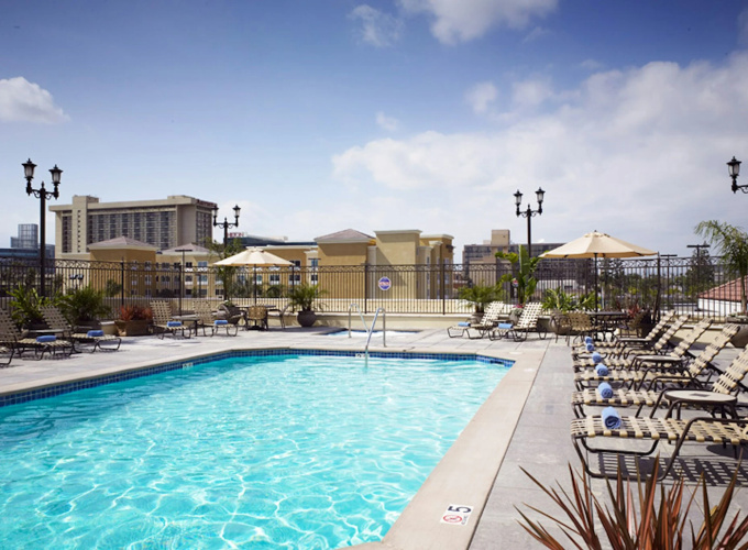 DoubleTree Suites by Hilton Hotel Anaheim Resort - Conventio photo 12