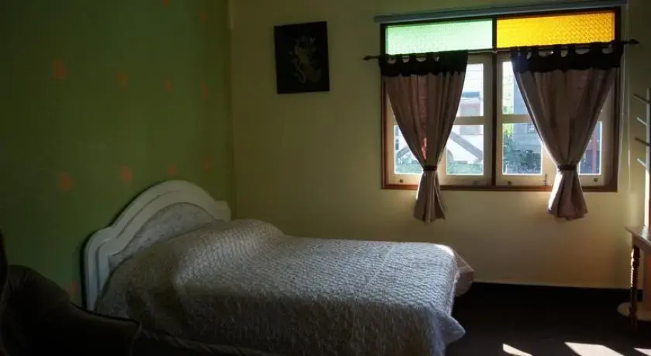 La Vie En Rose Bed And Breakfast