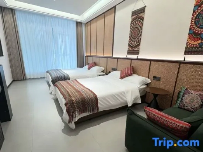 Standard Twin Family room
