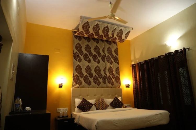 Deluxe Double room with view