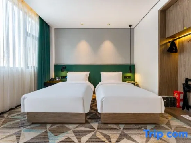 Deluxe Twin Suite