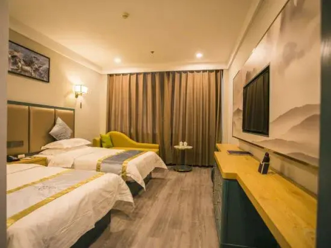 Great Wall Holiday Hotel