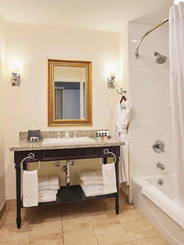 2 Bedrooms Classic Quadruple Family Suite