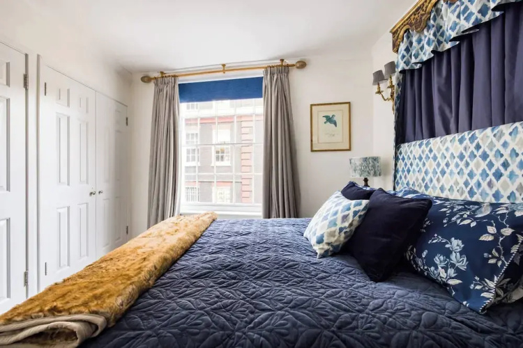 Mayfair W/ac 3-bed-5guests Berkeley Square