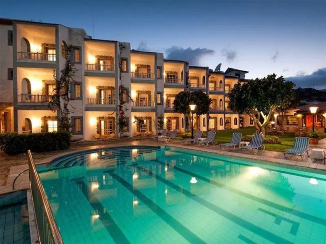 Fan Apartments