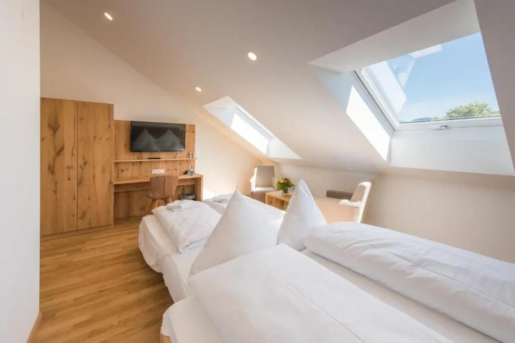 Classic Quadruple room