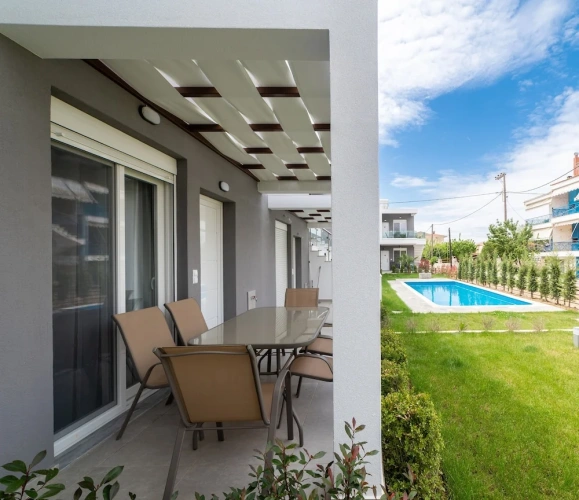 2 Bedrooms Apartment