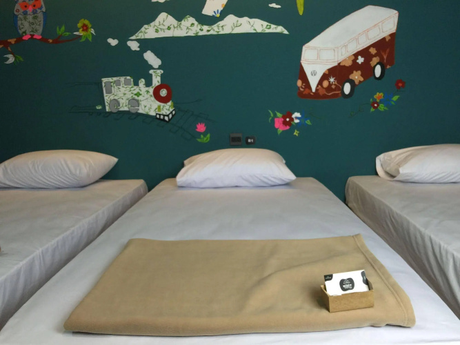 The neighbor hoot hostel & cafe