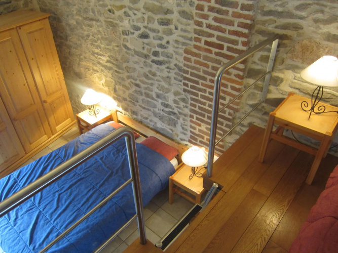 Apartment Near Forest and Hiking Trails