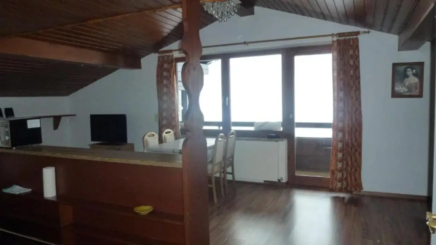 Apartment with balcony