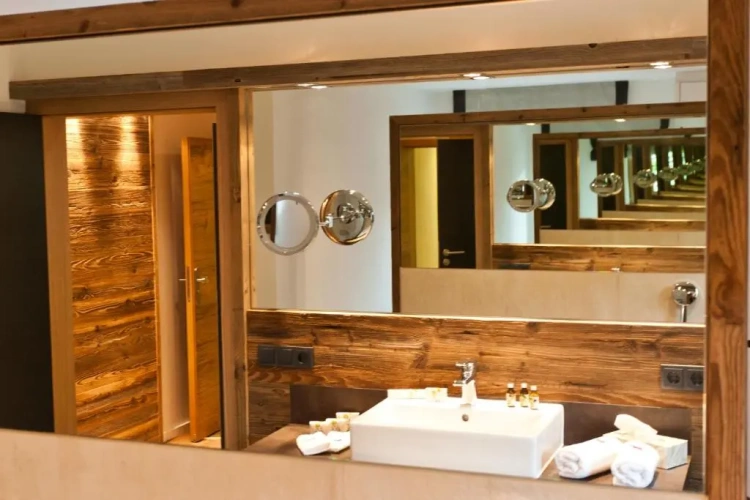 2 Bedrooms Chalet