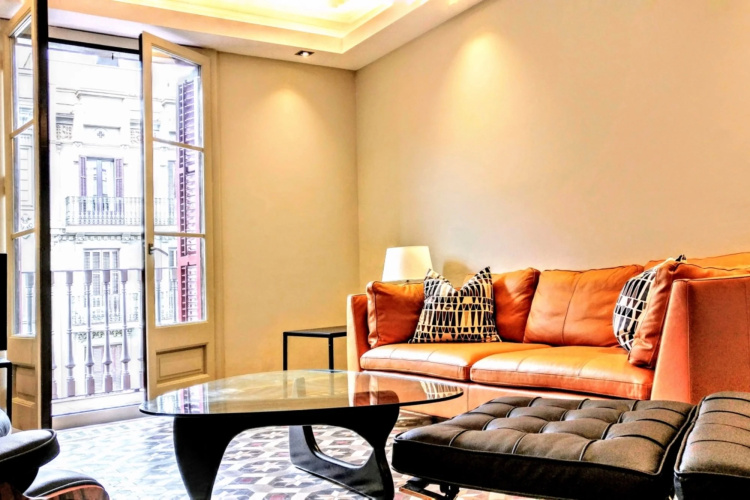 3br Modernist Pg de Gràcia high ceilings - Dandi