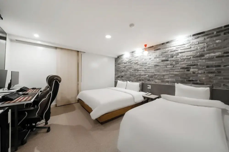 Economy Twin room