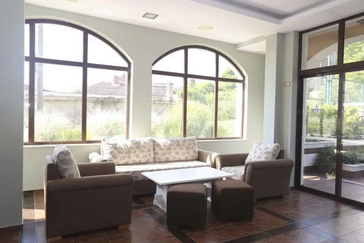 Villa Alegra