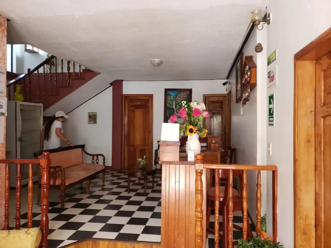 Hostal Monte Real