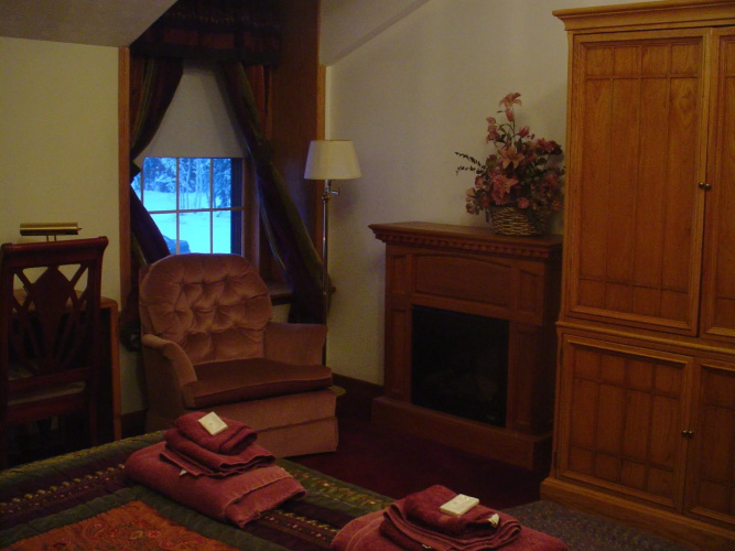 7 Gables Inn & Suites