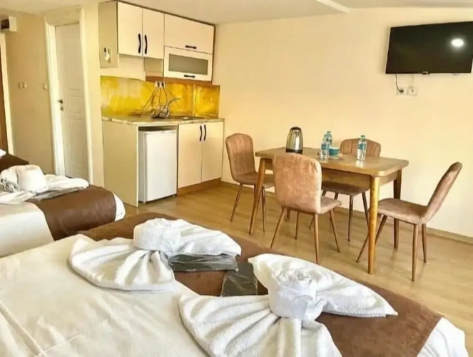 Economy Triple room with balcony and with city view