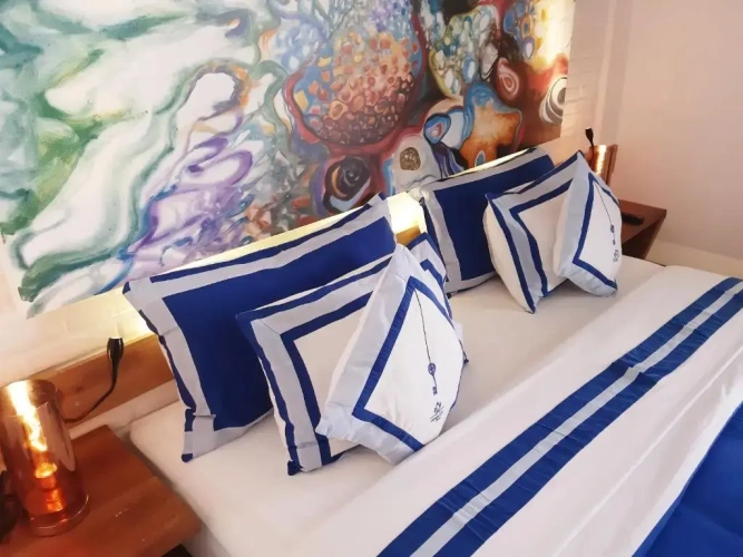 2 Bedrooms Villa