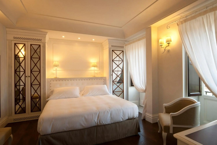 Villa Athena Resort