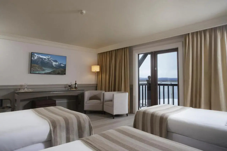 Hoteles Australis