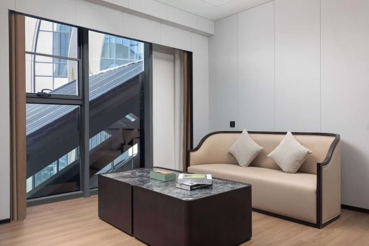 Deluxe Double Suite