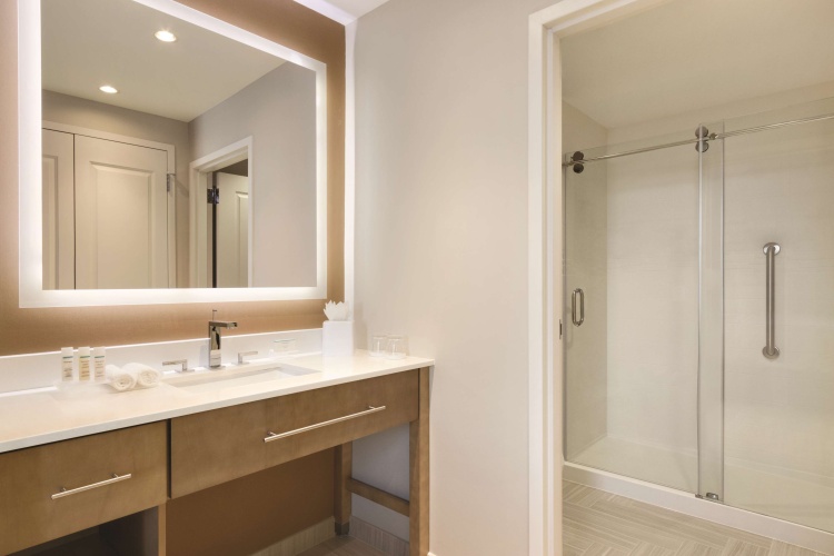 Homewood Suites by Hilton Calgary Downtown photo 7