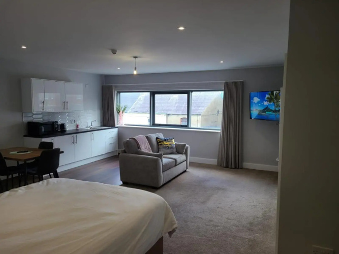 Quay St Apartment