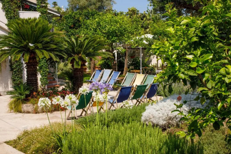 Regginè Holiday Apartments