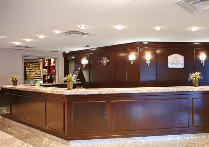 Best Western Plus Ottawa Downtown Suites