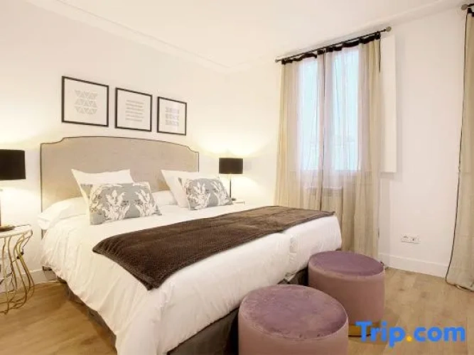 3 Bedrooms Apartment