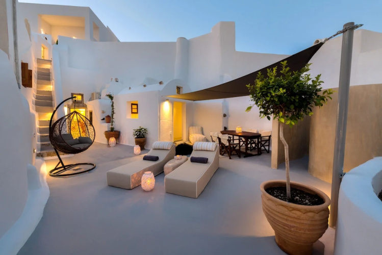Pasithea Luxury Suites