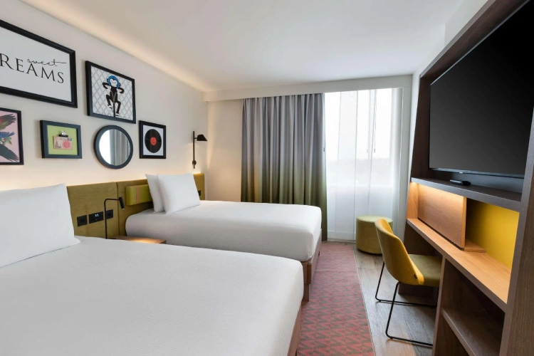 Twin room