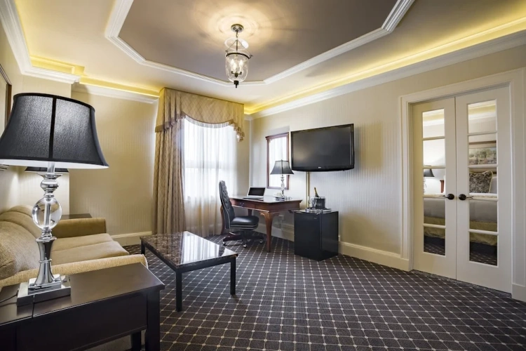 Double Suite