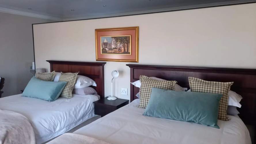 Dormio Manor Guest Lodge