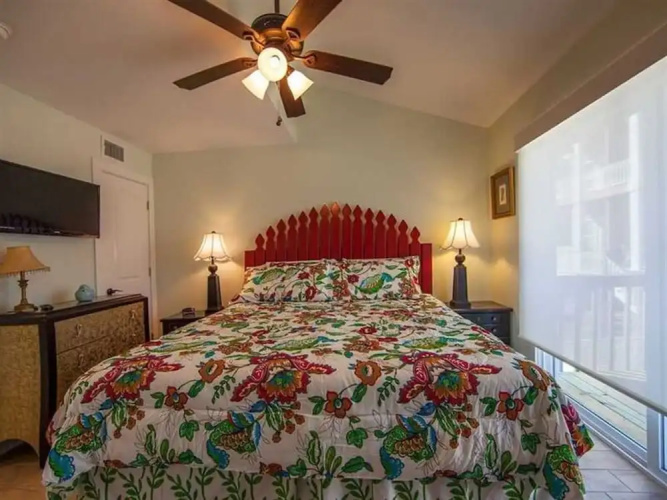 Beach Axis W by Meyer Vacation Rentals
