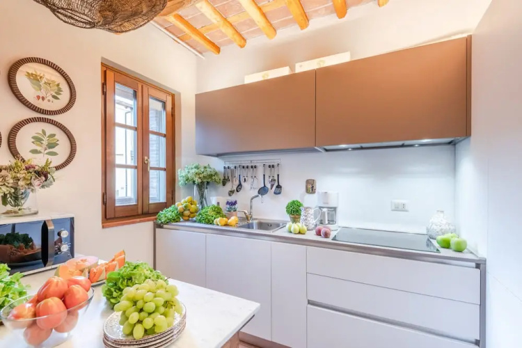 Valle del Sole Winery Farmhouse