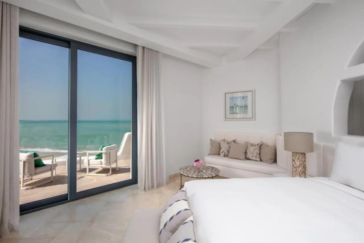 Anantara Santorini Abu Dhabi Retreat - Adults Only