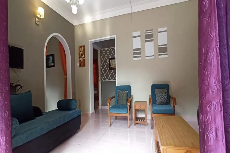 OYO Home 83690 Daddy's Villa