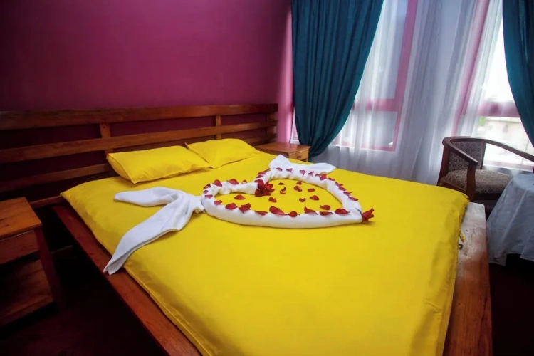 Standard Double room with city view