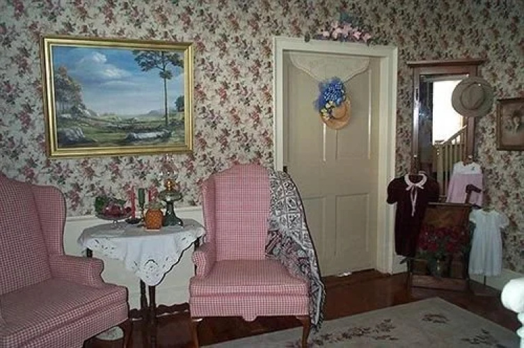 Pinhook Plantation House
