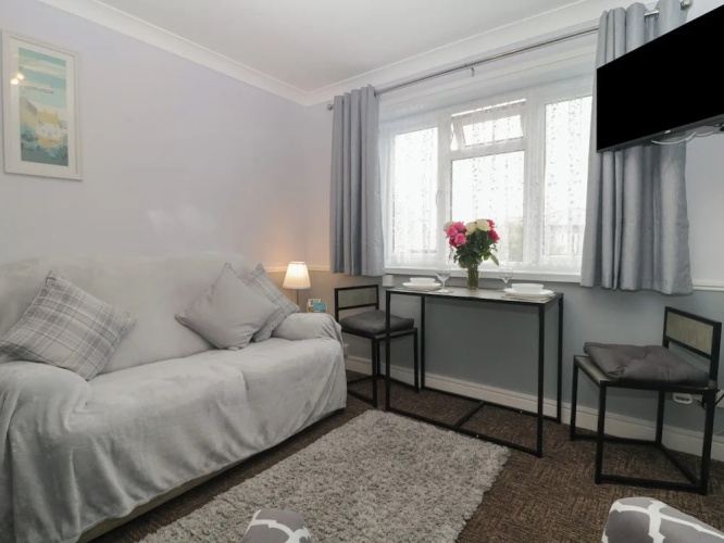 Flat 4, Big Tree Holiday Flats