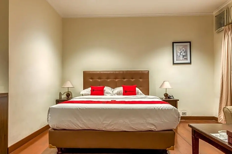 Economy room